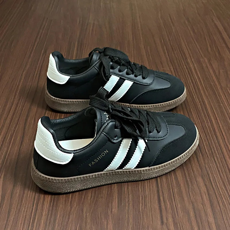 Side Striped Lace Up Round Toe Sneakers