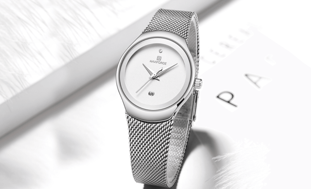 Women's Stainless Steel Watch With Braided Bracelet Excellent