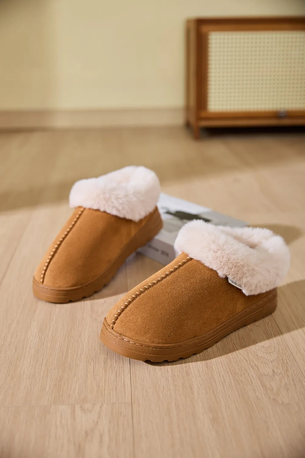 Faux Fur Round Toe Platform Slippers
