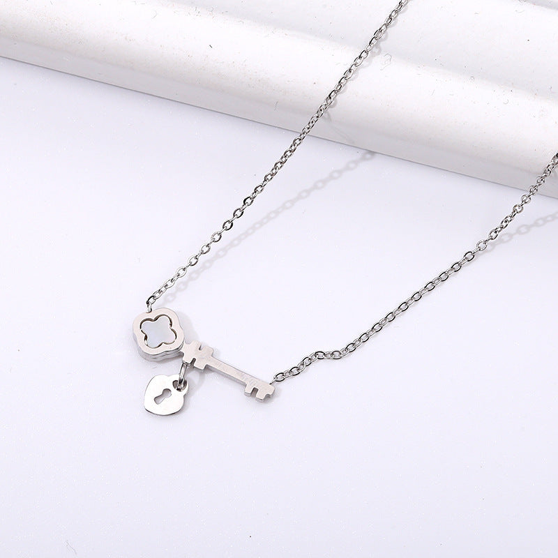Clavicle Chain Necklace Pendant