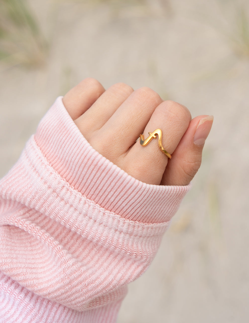 Wavy Cross Ring