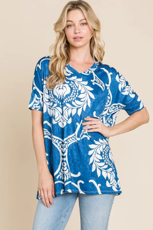 BOMBOM Printed Relaxed V-Neck Tunic Top