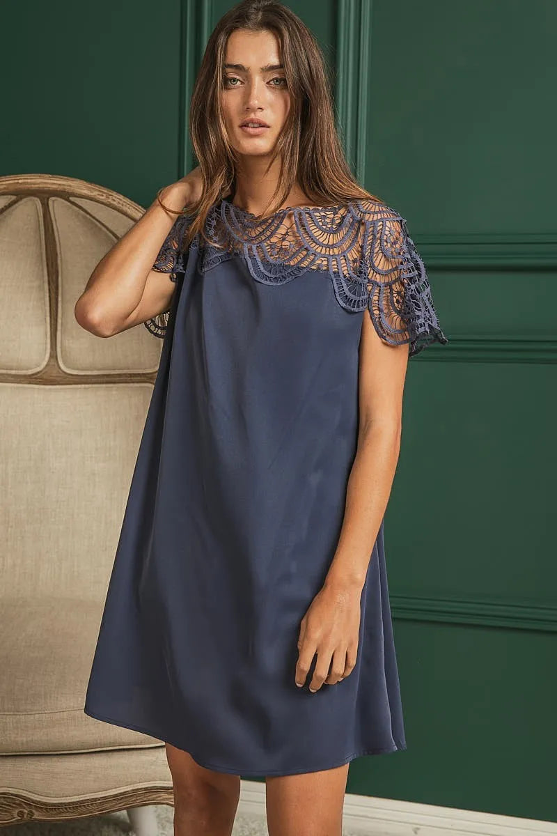 BiBi Crochet Lace Yoke Detailed Wrinkled Dress