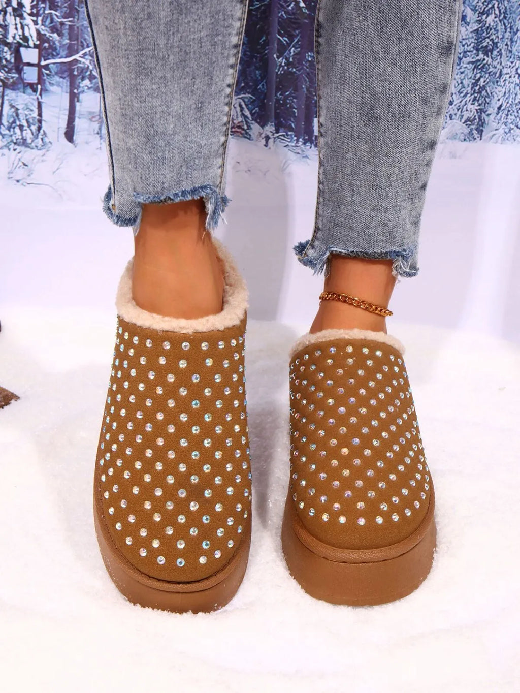 Rhinestone Round Toe Platform Slippers