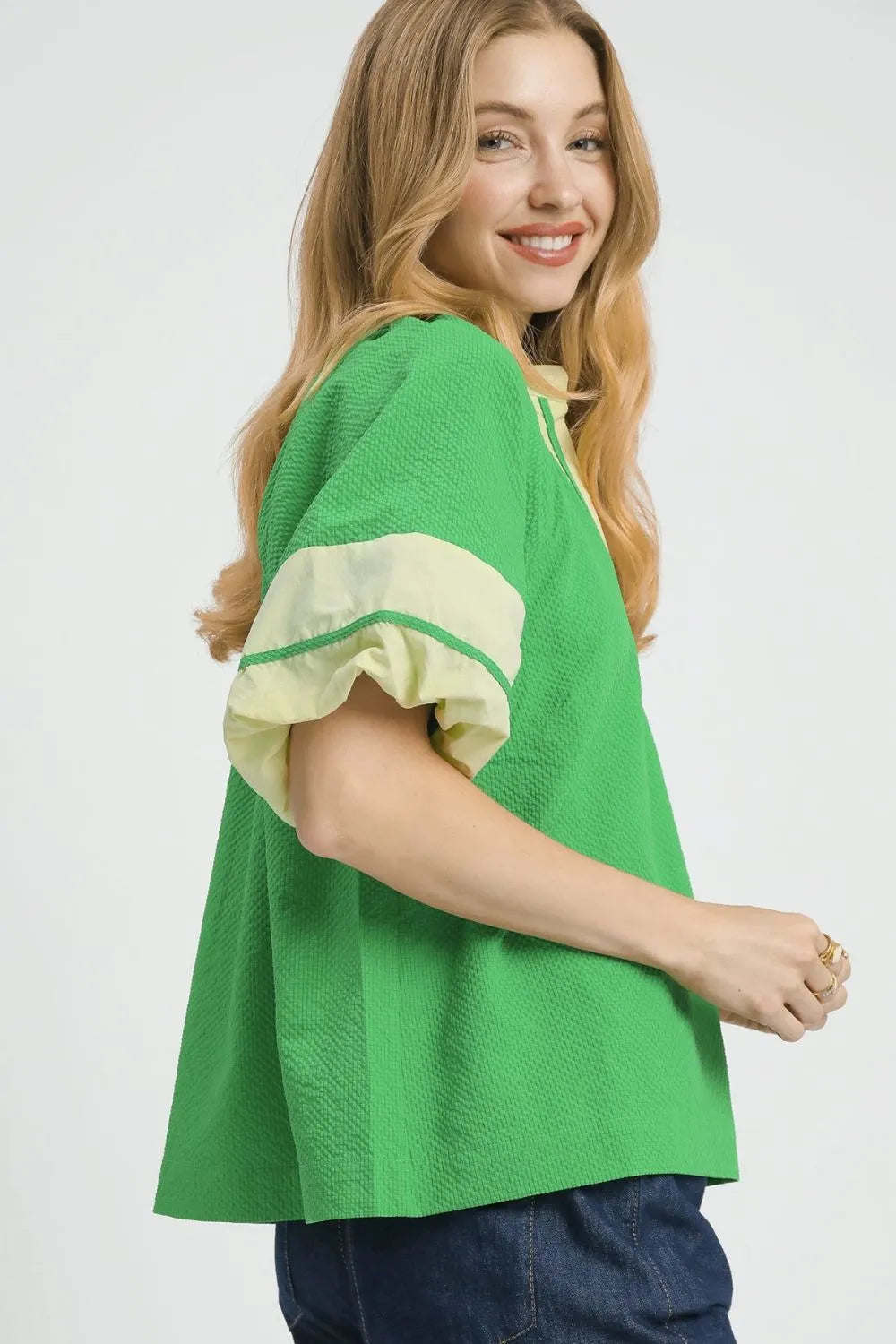 Umgee Contrast Trim Notched Puff Sleeve Blouse