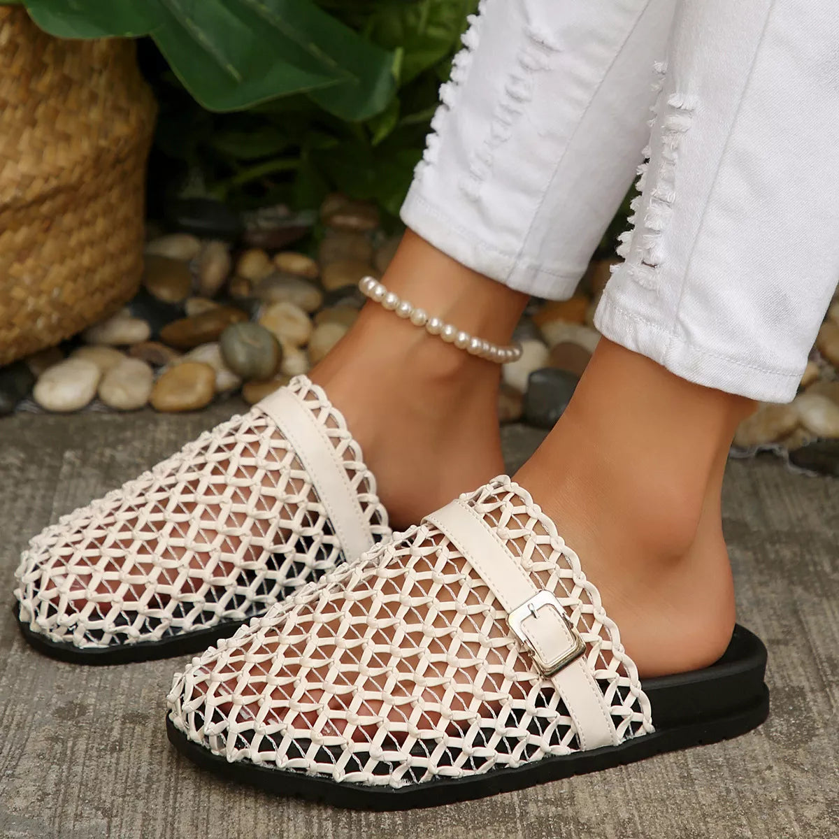 Breathable Buckle Decor Sandals