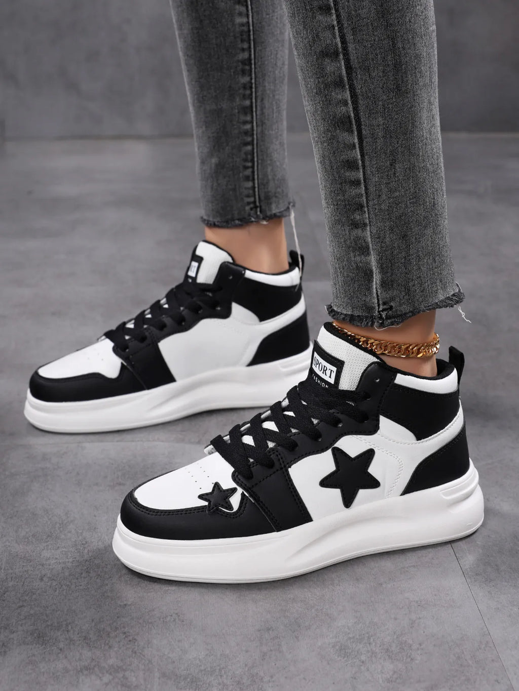 Star Pattern Lace Up Sneakers
