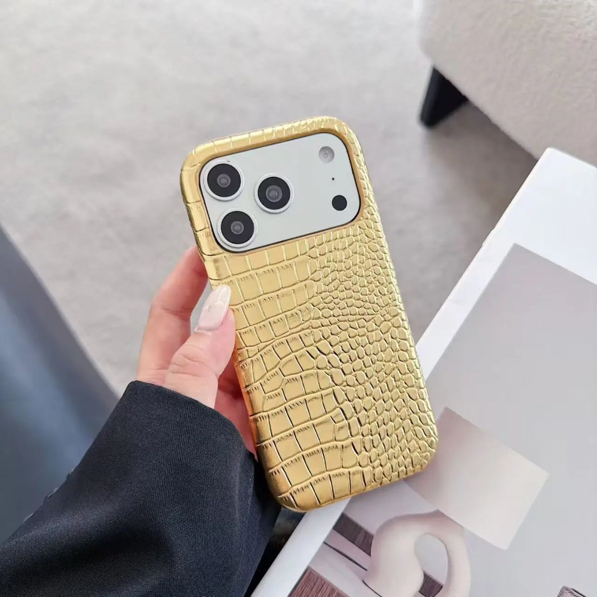 Luxury Crocodile Leather PU Texture Half Pack Design Phone Case for iPhone 18 17 16 15 14 13 Pro Max 7 8 Plus XS XR hard Cover