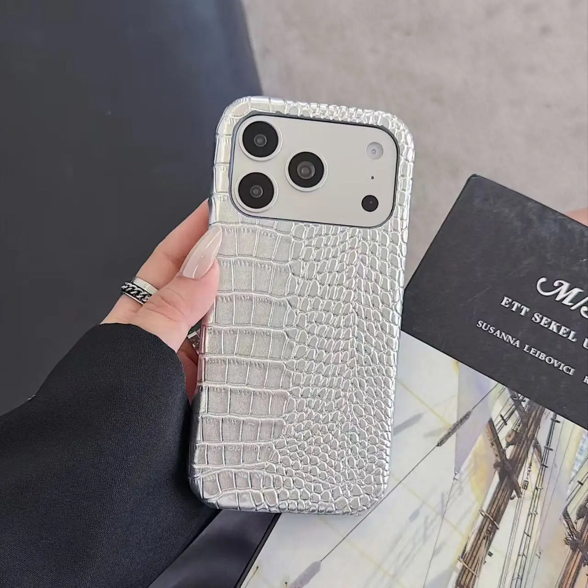 Luxury Crocodile Leather PU Texture Half Pack Design Phone Case for iPhone 18 17 16 15 14 13 Pro Max 7 8 Plus XS XR hard Cover