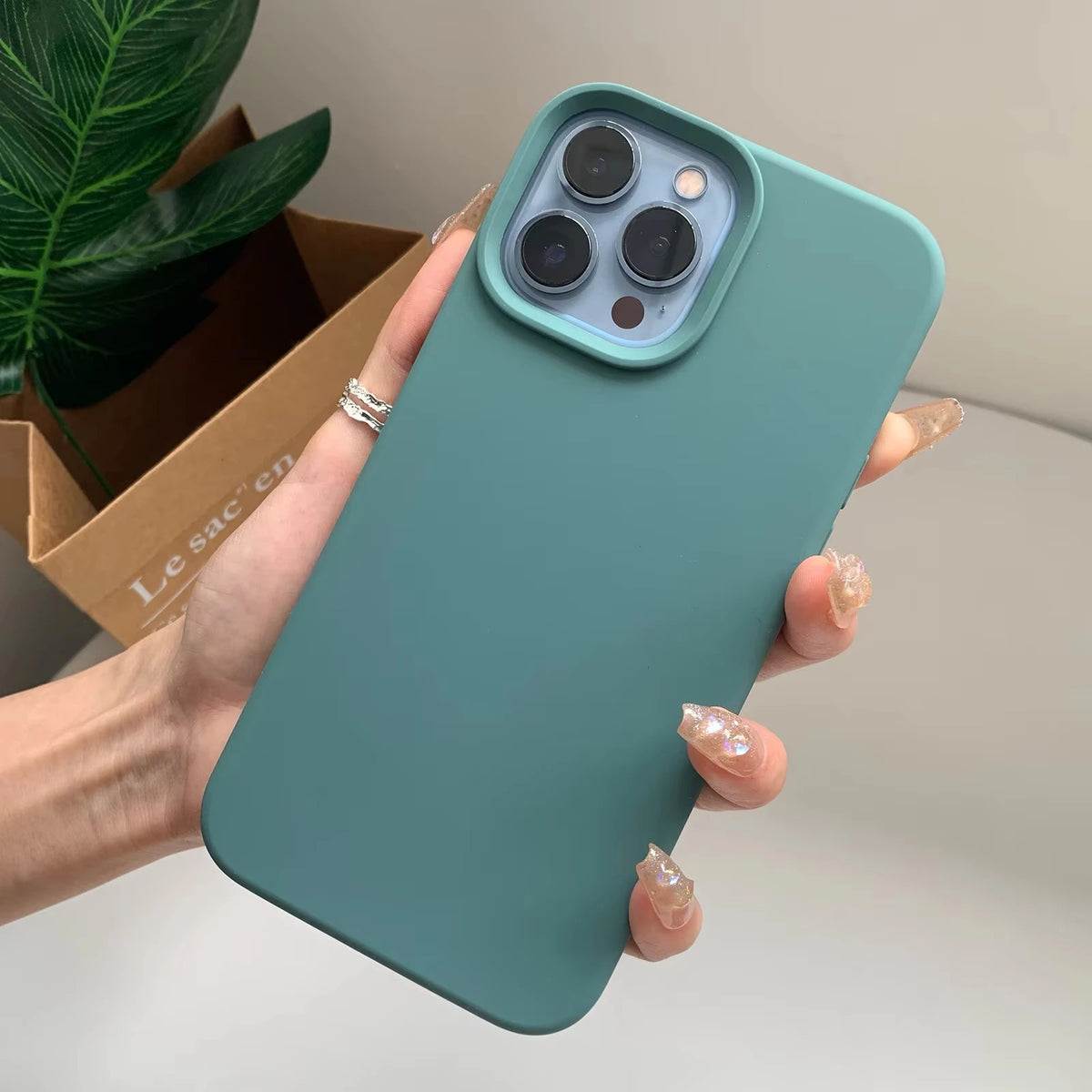 Liquid Silicone Rubber phone case for iphone 17 16 15 14 plus 13 12 11 pro max cover Luxury funda Cute Colors cases carcasa