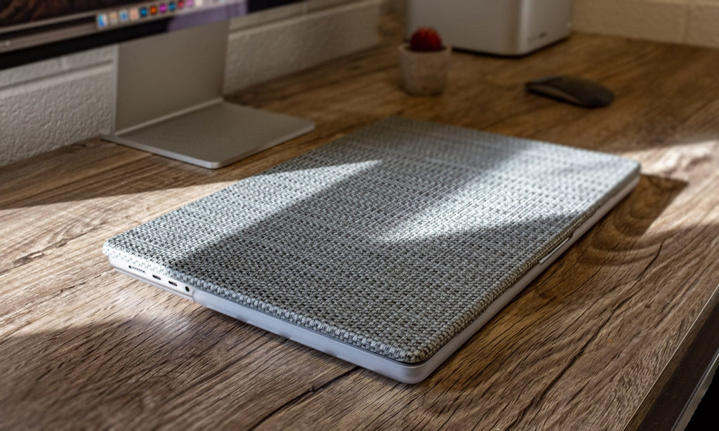 MacBook Air 13.6-inch (M2-M5) Case - Woven Fabric Finish