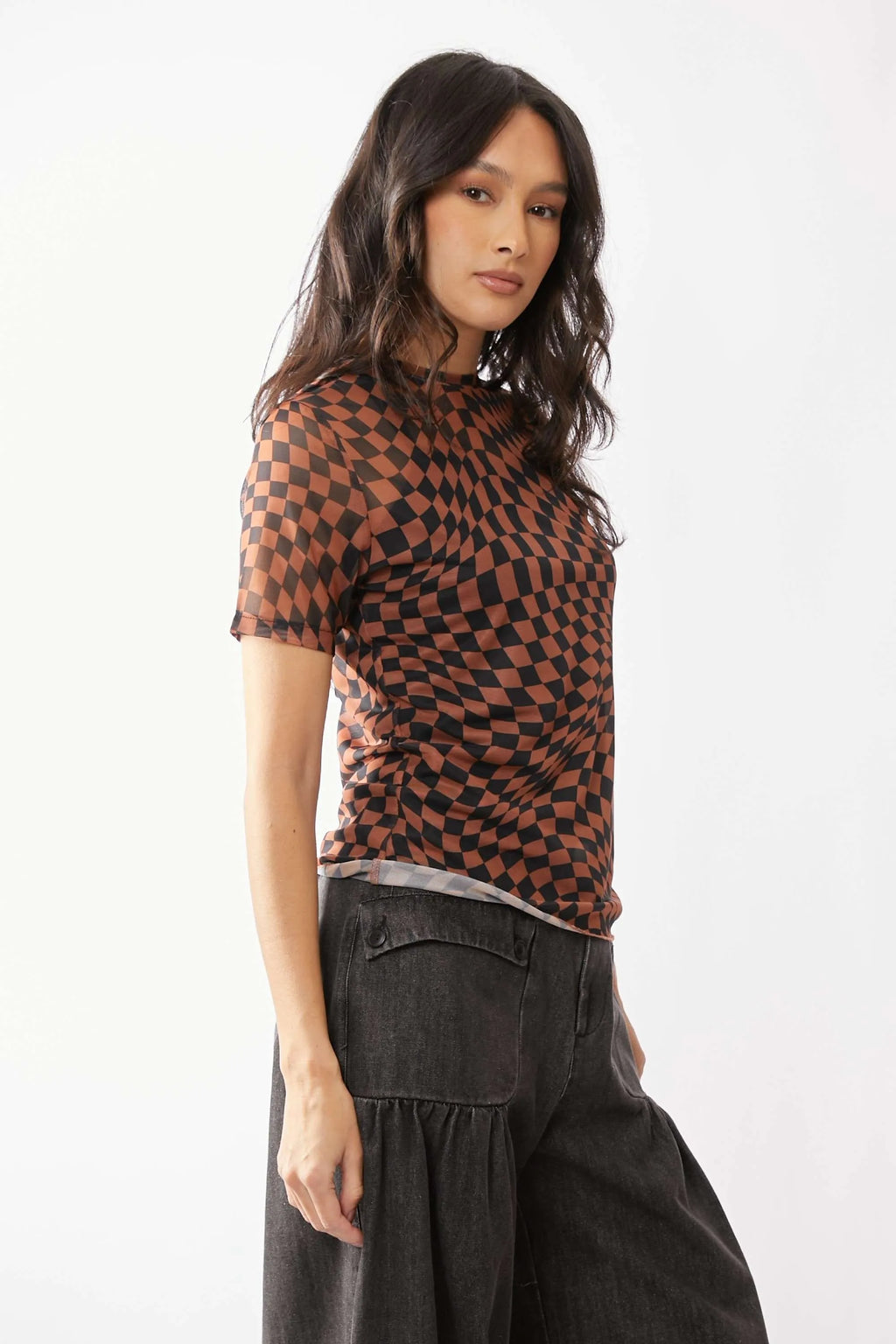 Davi & Dani Checker Board Printed Mesh Short Sleeve Top
