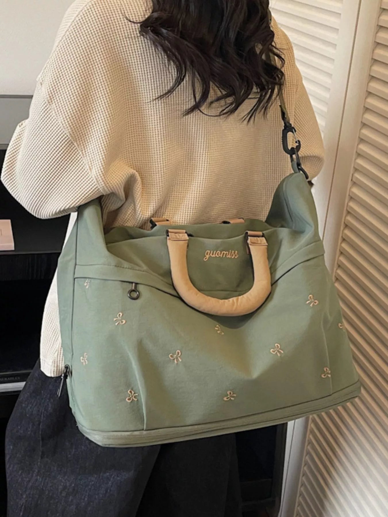 Bow Embroidered Travel Bag