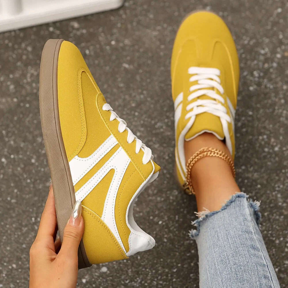 Lace Up Round Toe Flat Sneakers